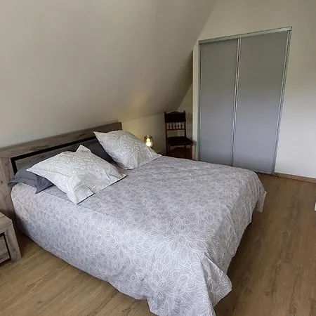 Feriehus Pour 6 Personnes A 15 Min Daurillac Cantal