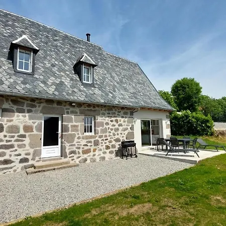 Feriehus Pour 6 Personnes A 15 Min Daurillac Cantal Saint-Etienne-de-Carlat