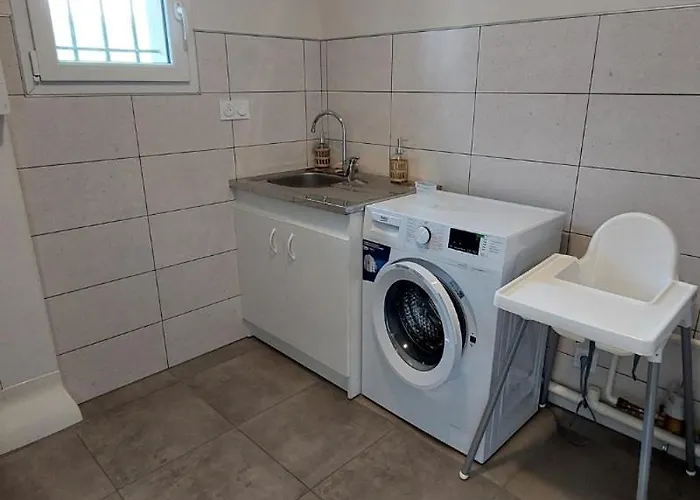 Pour 6 Personnes A 15 Min Daurillac Cantal Ferienhaus Saint-Etienne-de-Carlat